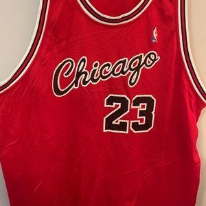 4xl size 60 Chicago bulls jersey with cursive logo
